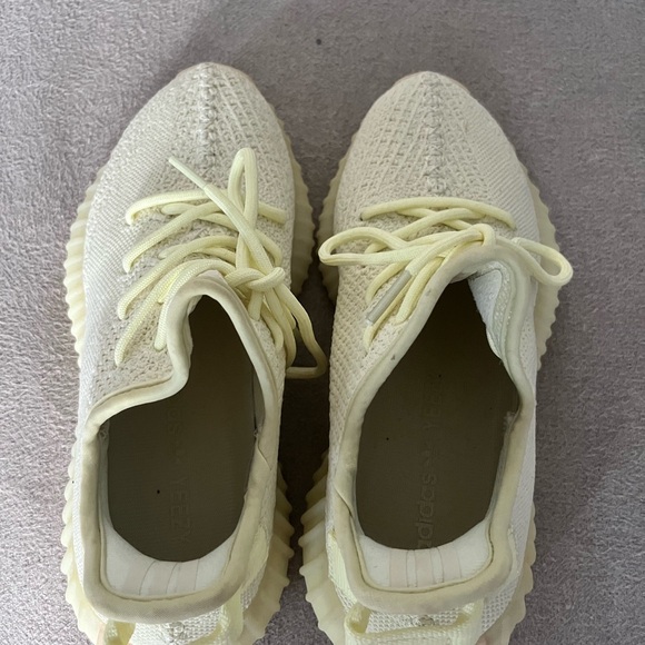 Yeezy’s size 6 women’s color Butter (NON authentic) - Picture 4 of 5